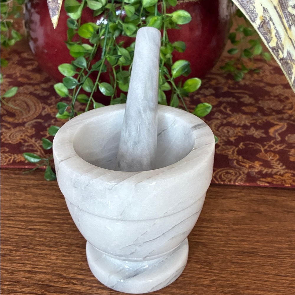 Vintage 6 Once Marble Mortar and 5”Pestle Set - Picture 6 of 8